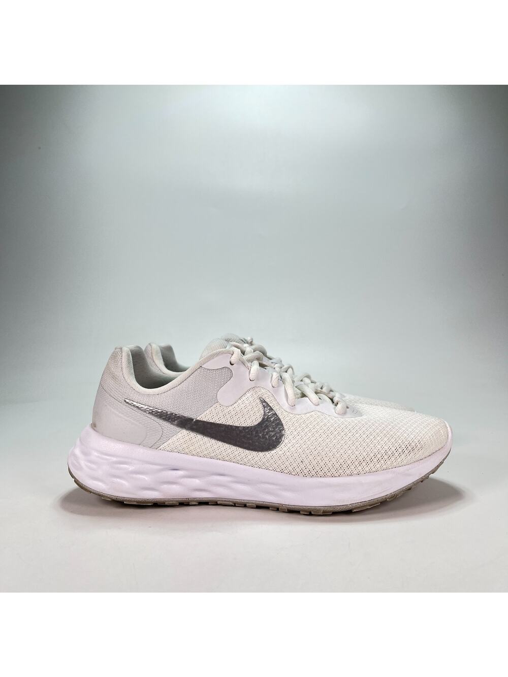 Nike Revolution 6 Next Nature Premium White Road Shoes DC3729-101 Women's Sz 7.5